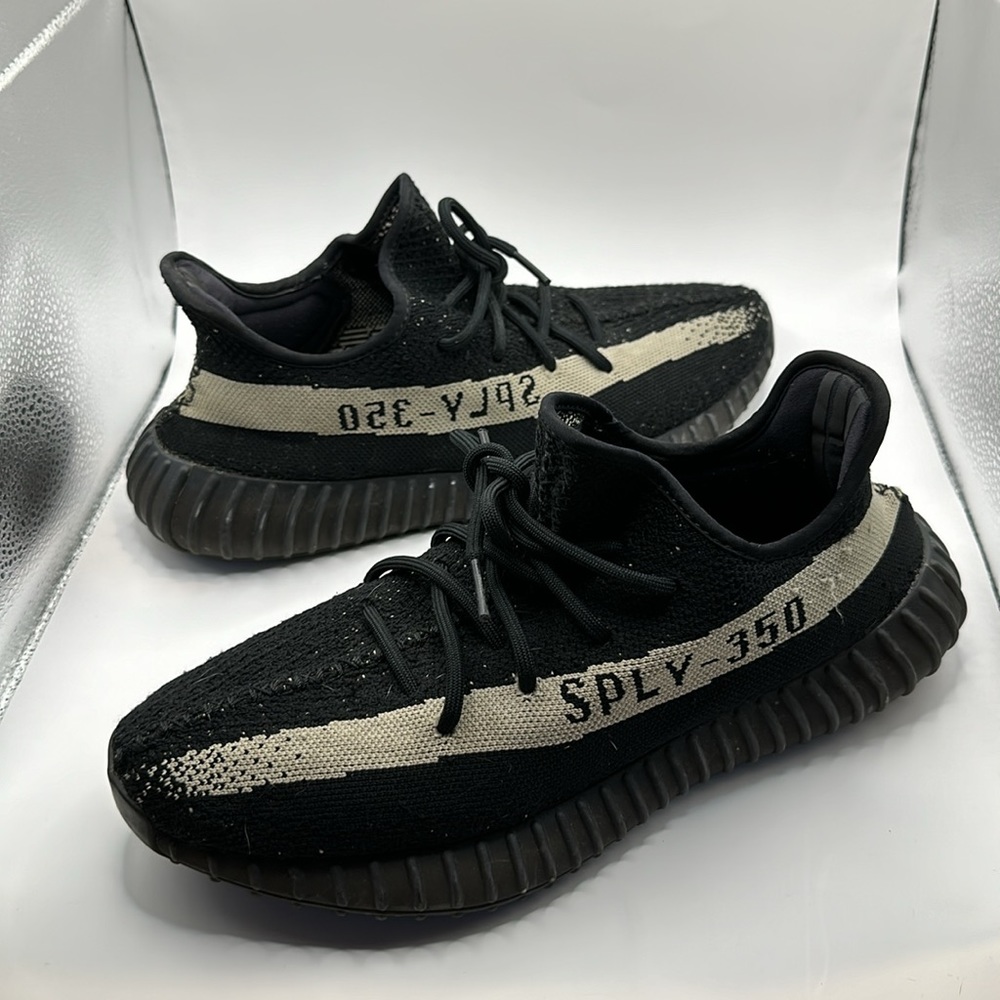 Yeezy Boost 350 V2 ‘Oreo’ 10.5